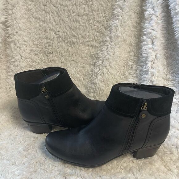 Clarks Emslie Twist soft leather & suede black ankle High Heel boots SZ10M . - Picture 2 of 11